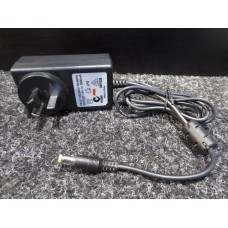 12v 2A DC Output Switch Mode Plug Pack 100-240v AC Input